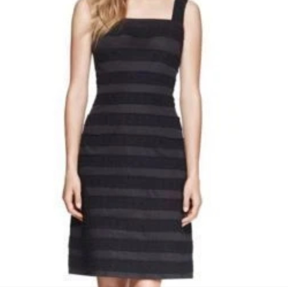 Tory Burch Cecile Crochet Eyelet Lace Cotton Black Sheath Dress Size 4 NWT